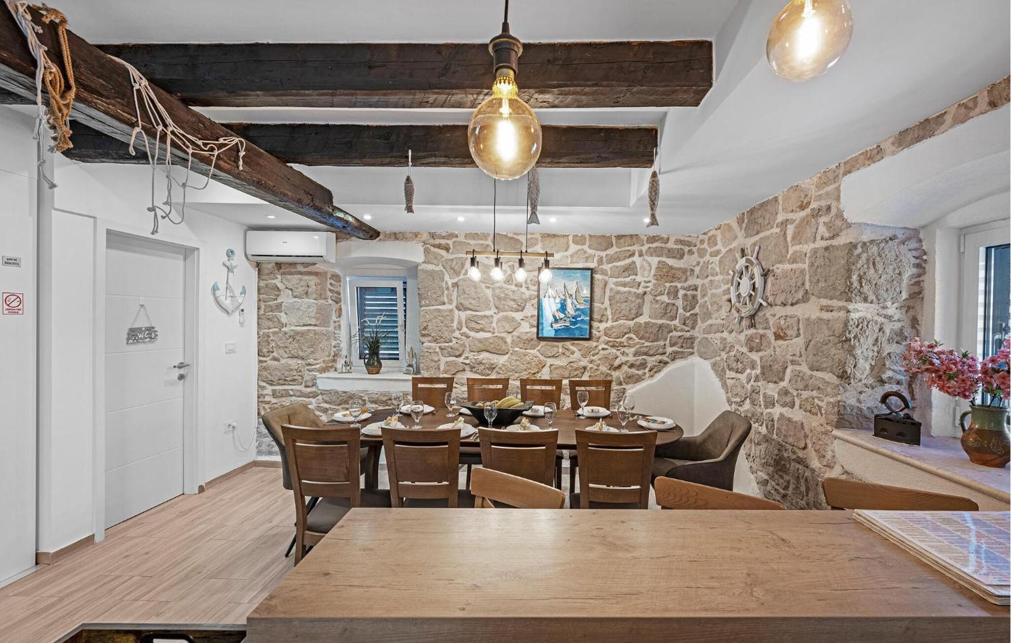 4 Bedroom Stunning Home In Murter Dış mekan fotoğraf