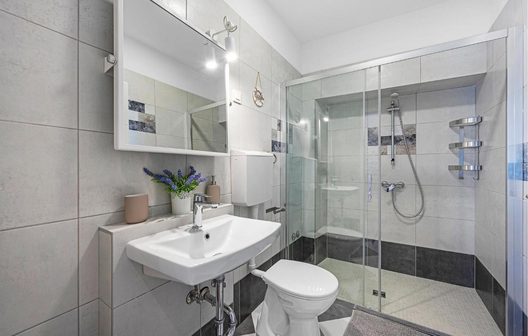 4 Bedroom Stunning Home In Murter Dış mekan fotoğraf